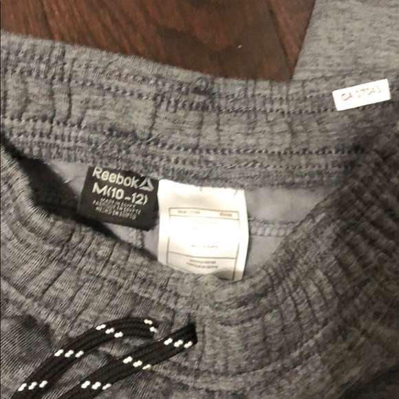 BNWNT BOYS REEBOK JOGGERS - Picture 3 of 4